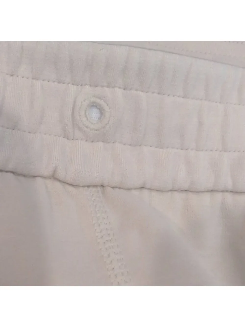 Lululemon Brushed Softstreme Split-Hem High-Rise CropNatural Ivory * Flaw